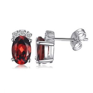 Ohrstecker aus Silber mit Granat